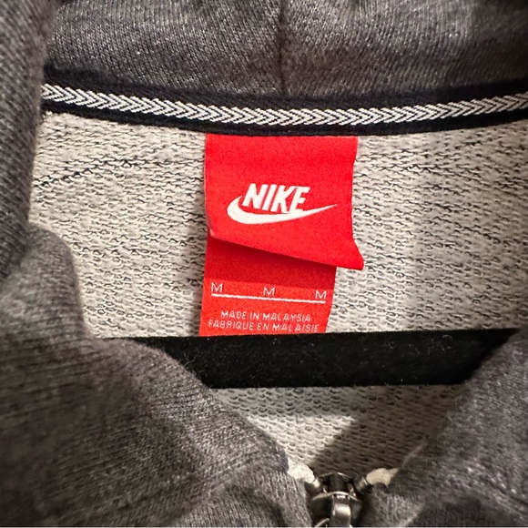 Nike Sweatshirt with Hoodie M - Picture 4 of 5
